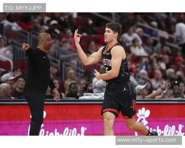 火箭队进攻效率与净效率领跑联盟防守表现显著提升跻身第五位