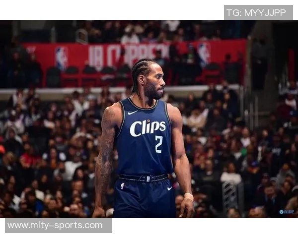 莱昂纳德表现平稳全队最高得分21分但正负值却为负11引人关注